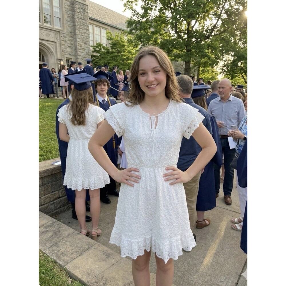 Lauren Conrad S White Lace Mini Dress Ruffle Hem Flutter Sleeve Cottagecore Grad